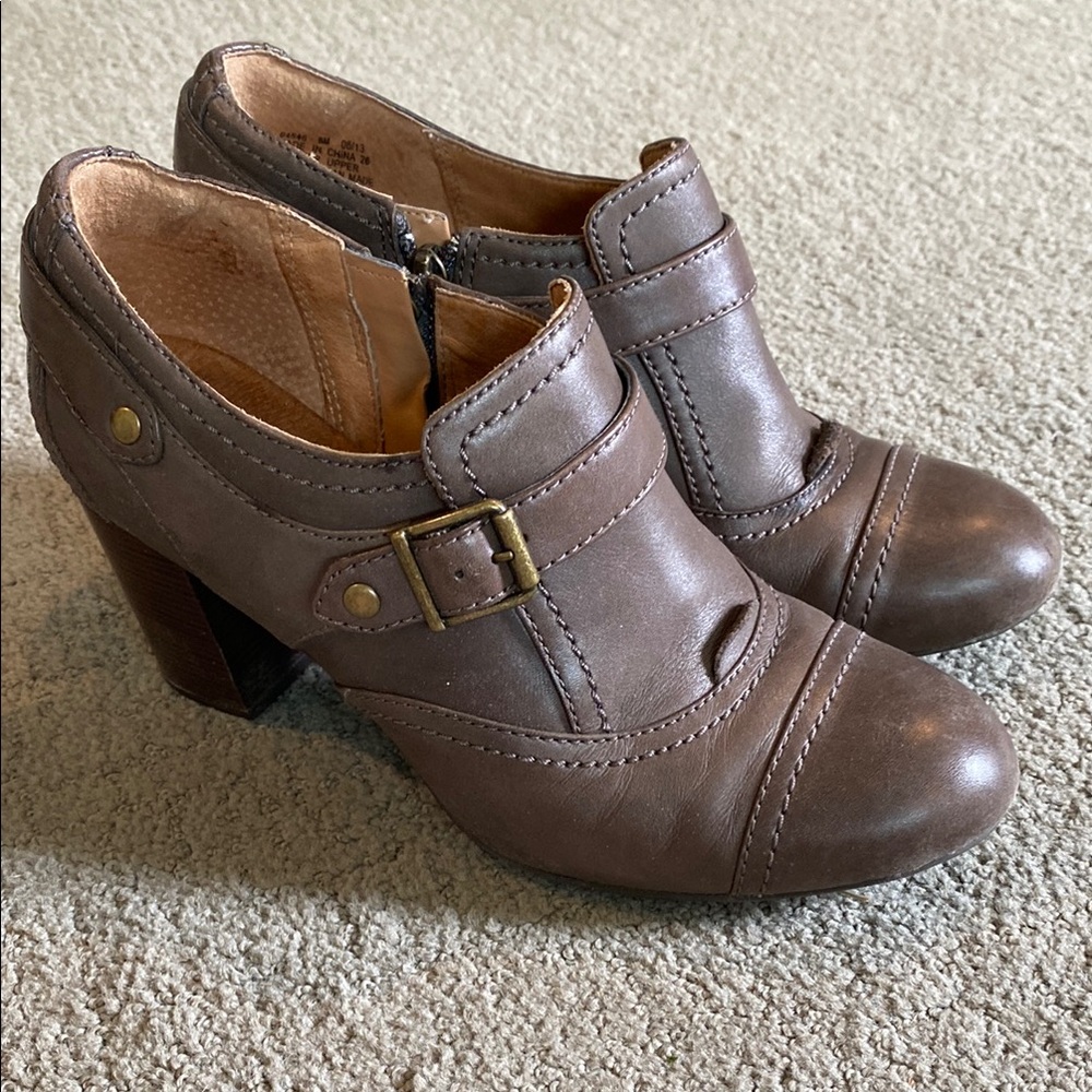 Clarks Brown Heeled Boots with Vintage Design